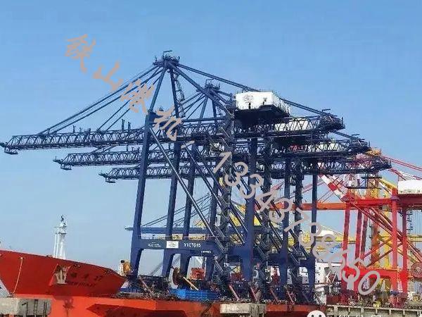 湖南衡陽岸橋廠家岸橋工作起來效率高，節(jié)省空間
